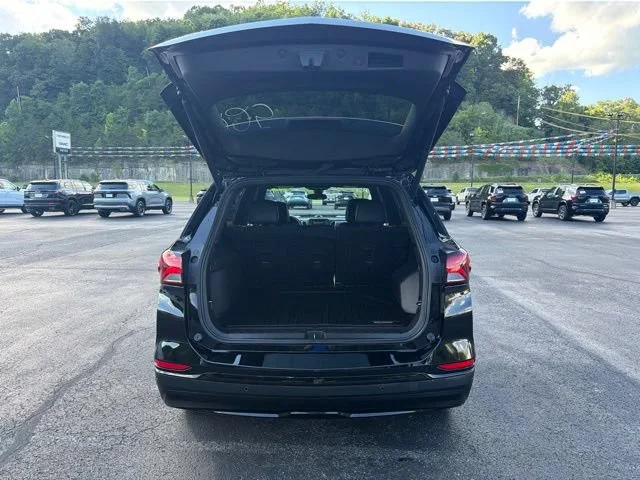 Used 2024 Mosaic Black Metallic Chevrolet RS image 20
