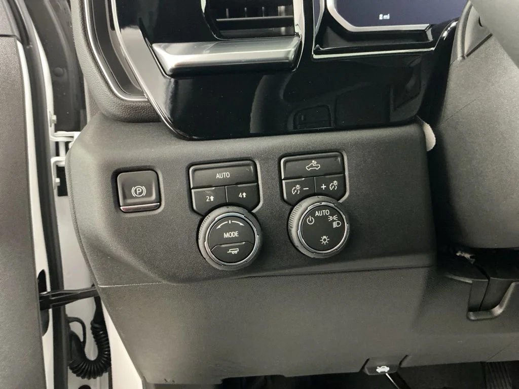 New 2026 White Chevrolet LT image 11