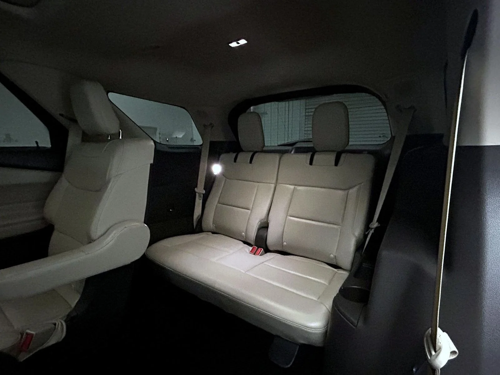 Used 2020 White Ford Platinum image 19
