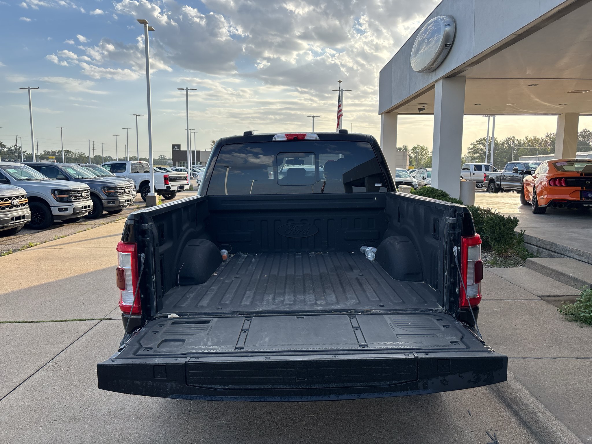 Used 2021 Kodiak Brown Metallic Ford King Ranch image 10