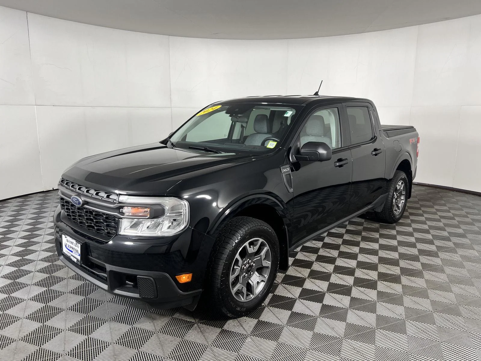Used 2024 Shadow Black Ford  image 3