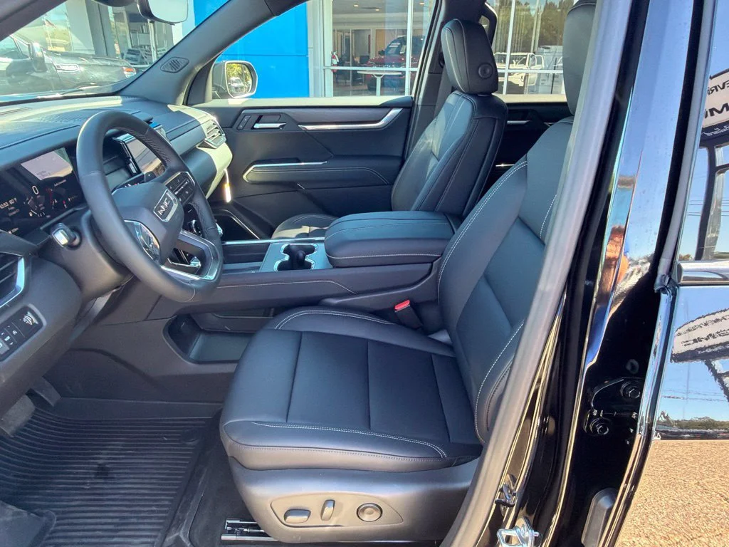 New 2027 Ebony Twilight Metallic GMC Elevation image 31