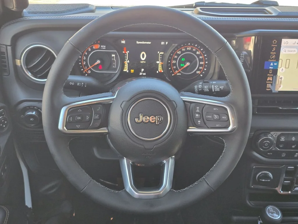 New 2027 White/off-white Jeep Sahara image 7