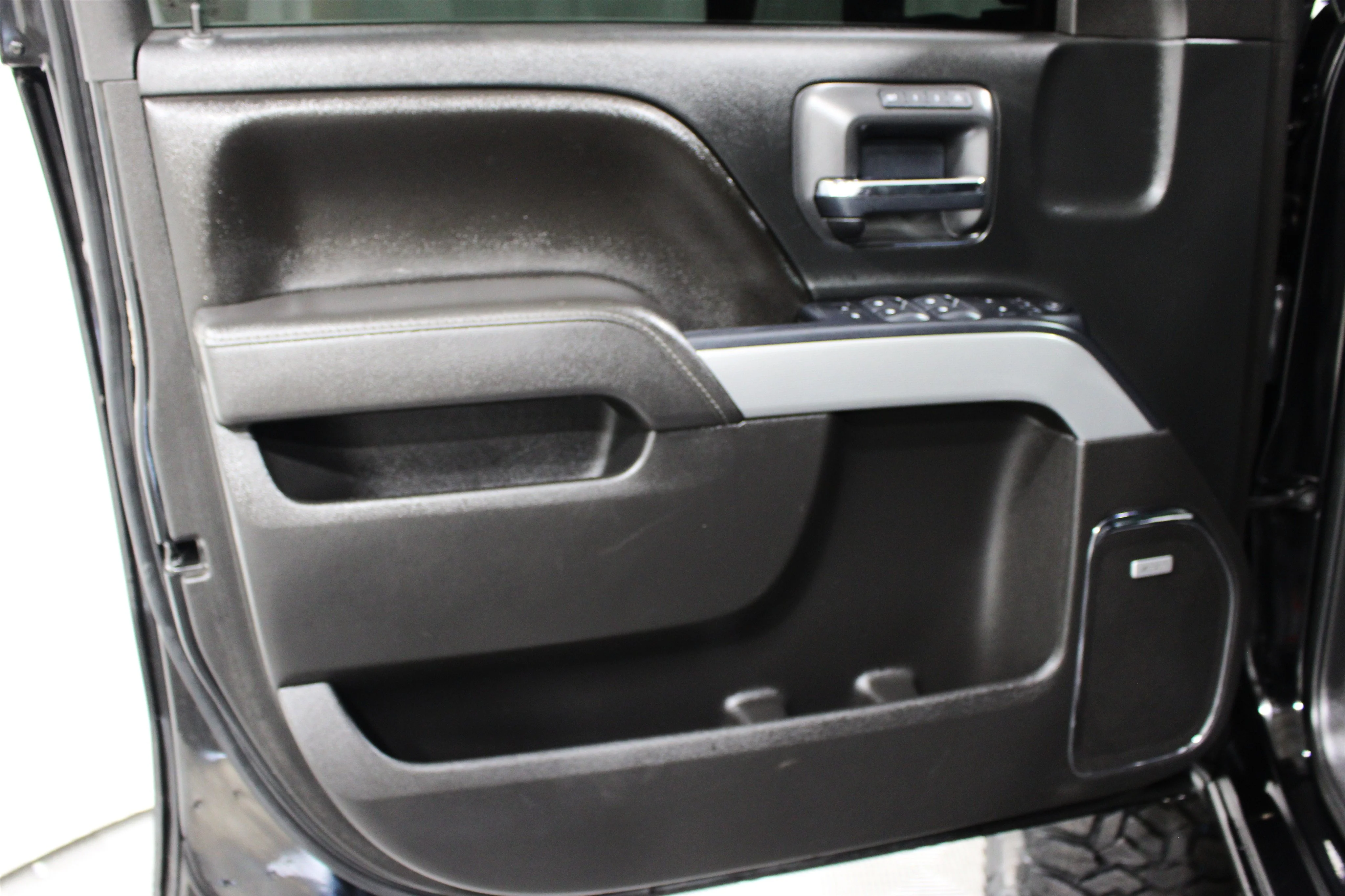 2017 Chevrolet Silverado 2500HD LTZ - Photo 6