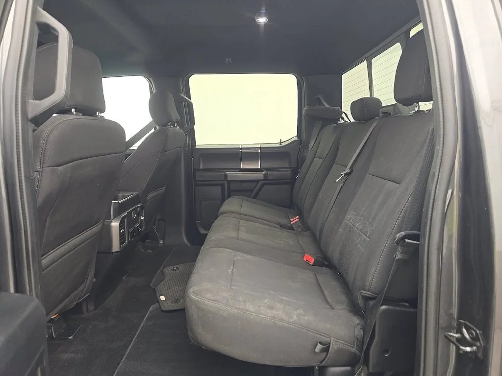 Used 2019 Gray Ford XLT image 6