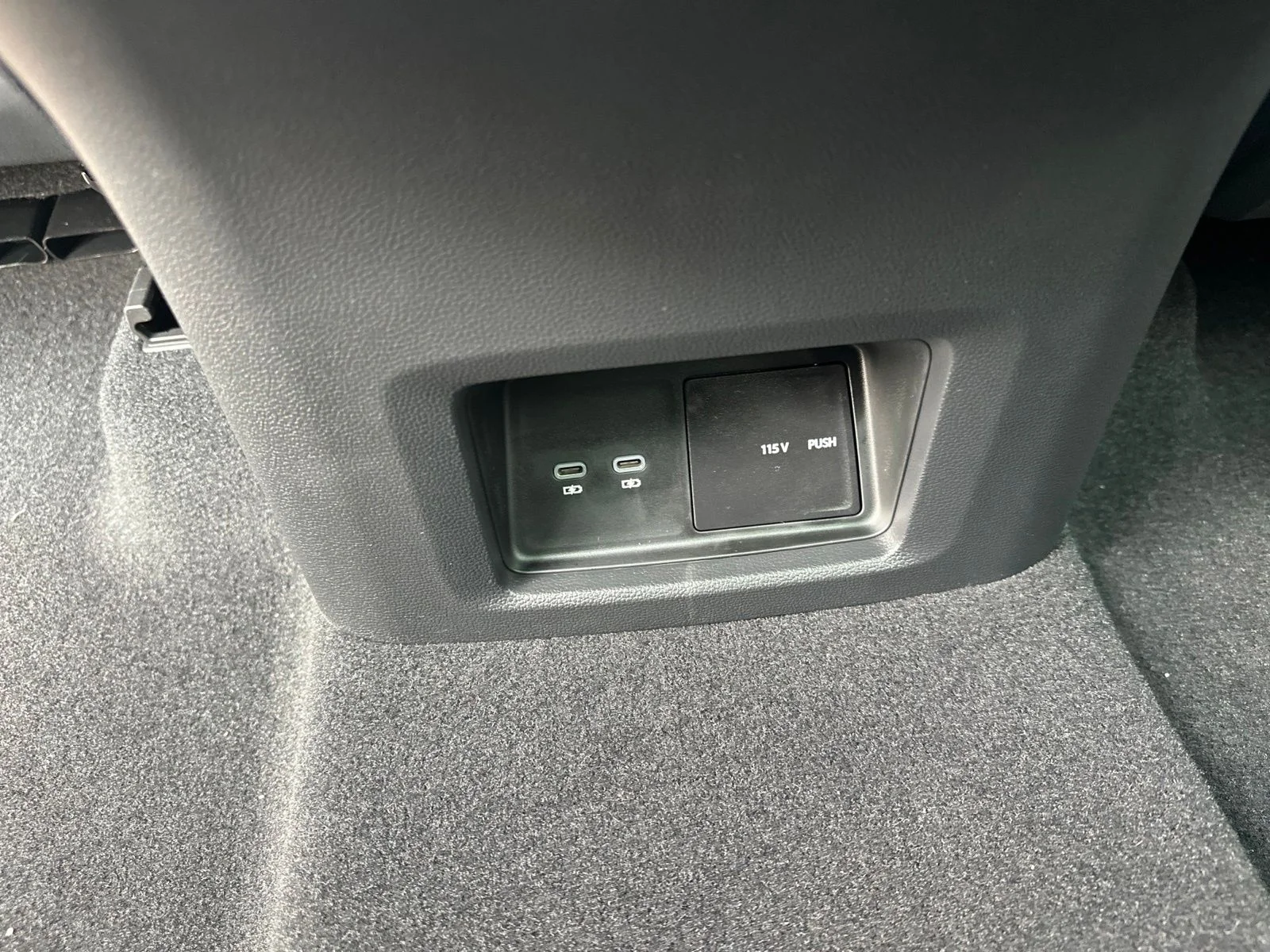 2026 Volkswagen Atlas SE w/Tech - Photo 21