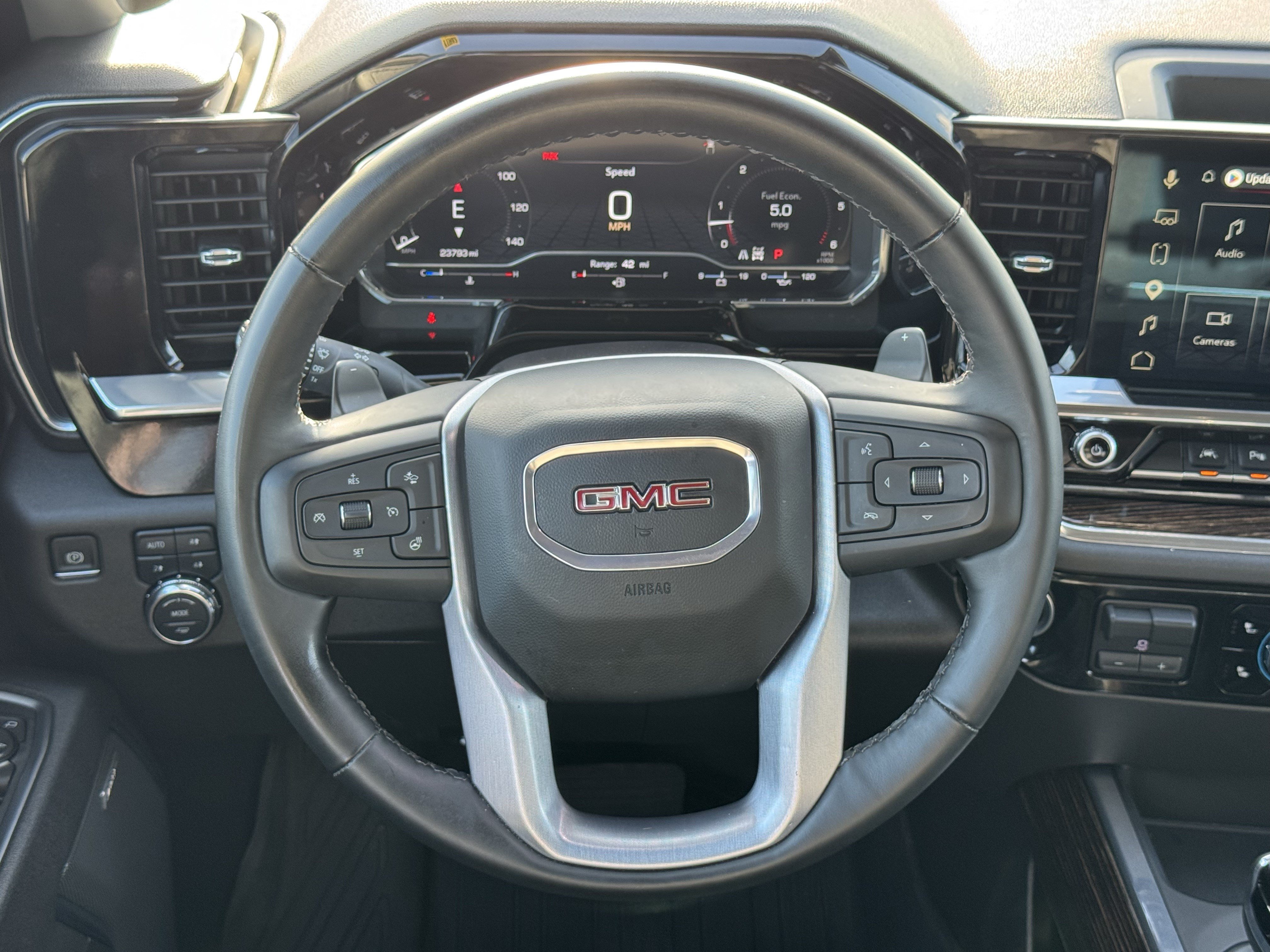 Used 2025 Titanium Rush Metallic GMC Elevation image 11