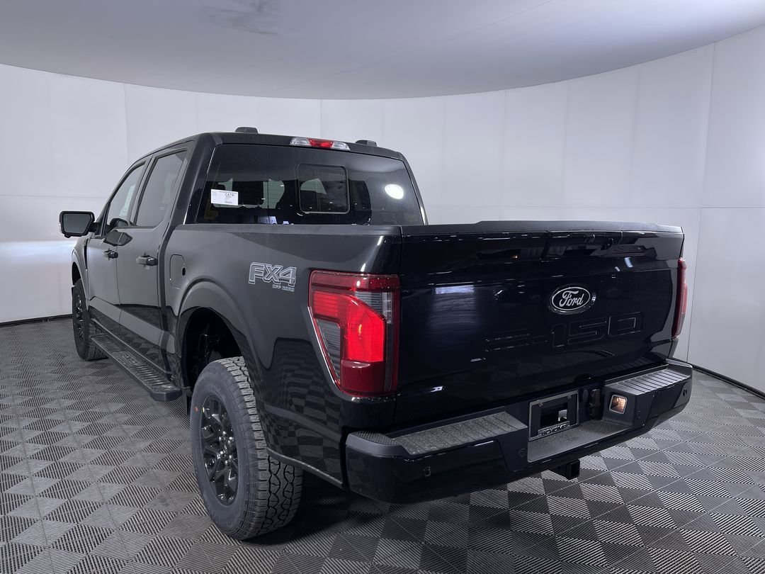 New 2026 Agate Black Metallic Ford XLT image 24