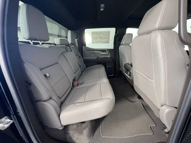 2026 GMC Sierra 1500 SLT - Photo 36