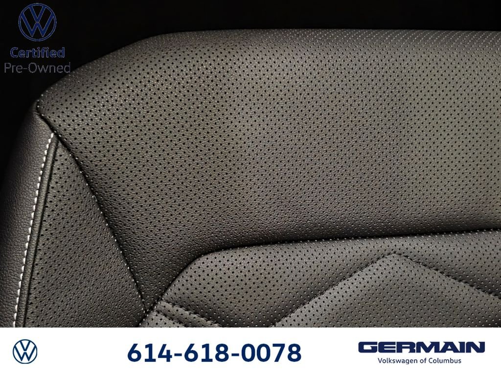 Used 2025  Volkswagen 2.0T SE image 26