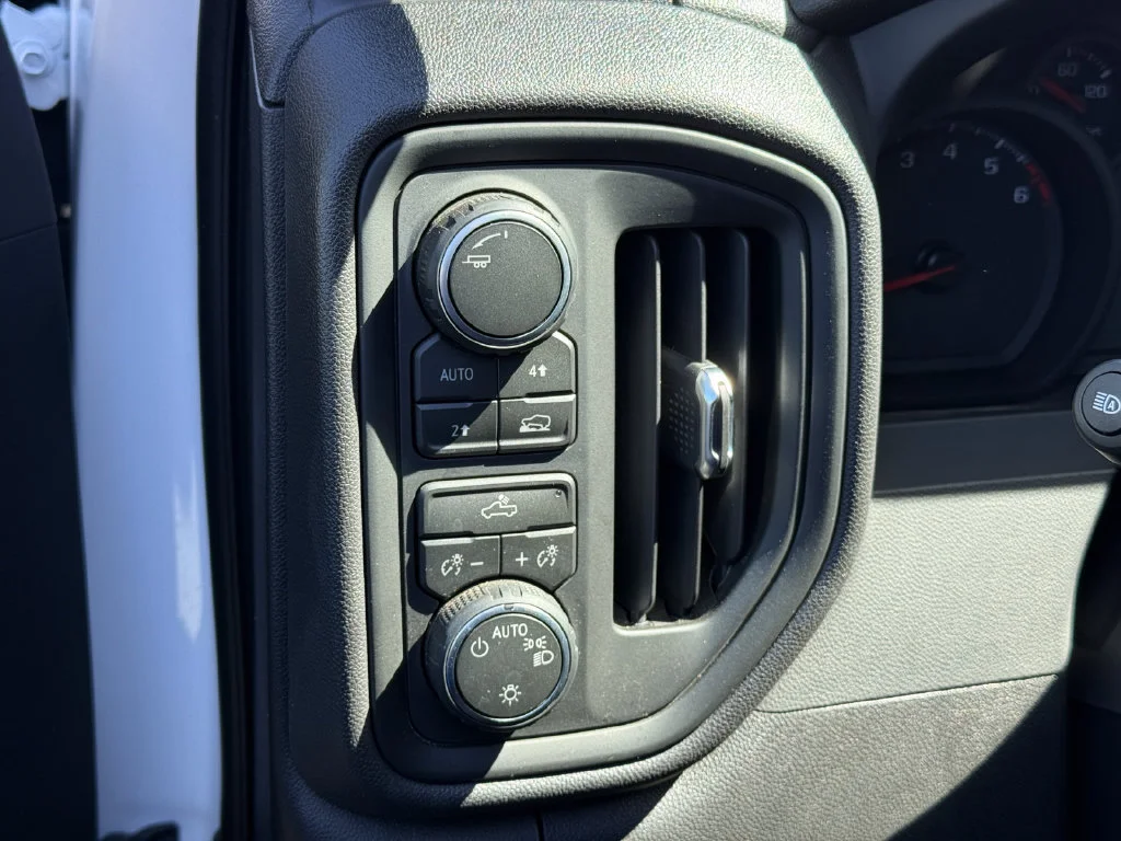 Used 2026 Summit White Chevrolet Custom image 19