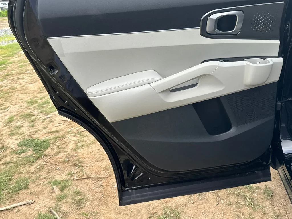 2025 Kia Sorento EX Hybrid - Photo 22