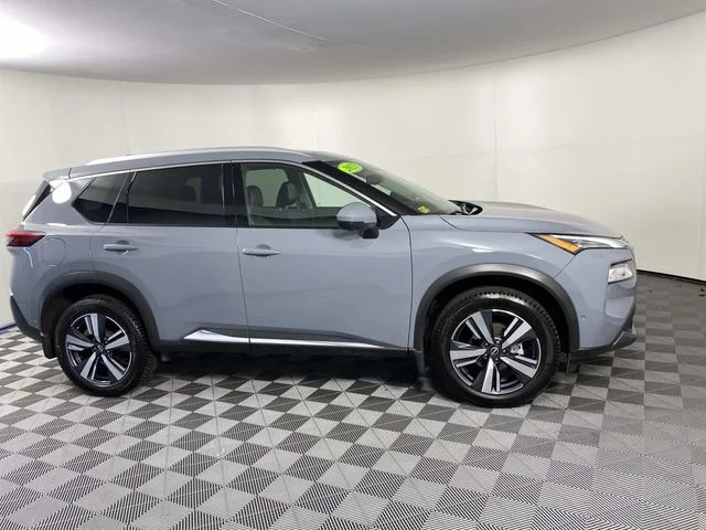Used 2023 Gray Nissan SL image 10