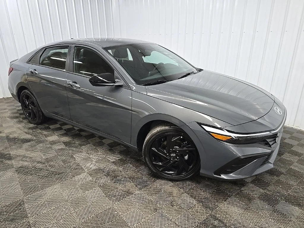 New 2026 Gray Hyundai SEL Sport image 7