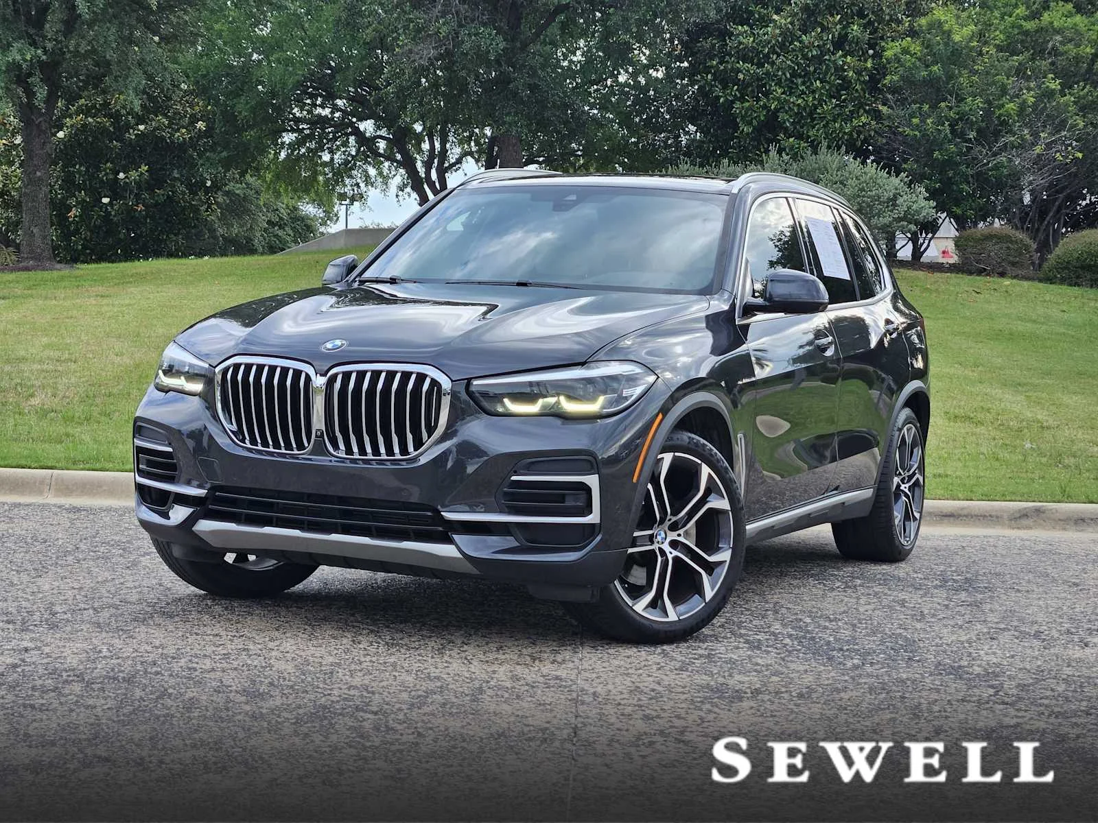2022 BMW X5 sDrive40i's photo