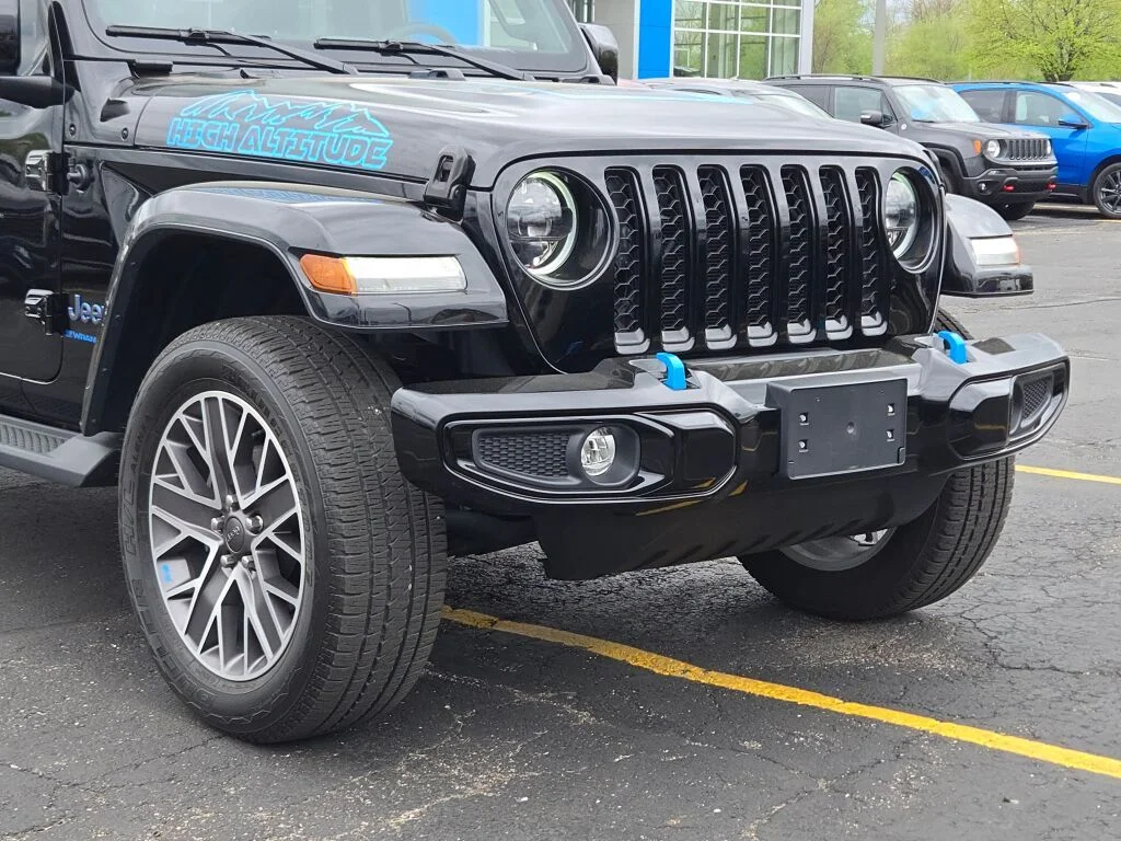 Used 2023 Black Jeep Sahara 4xe image 2