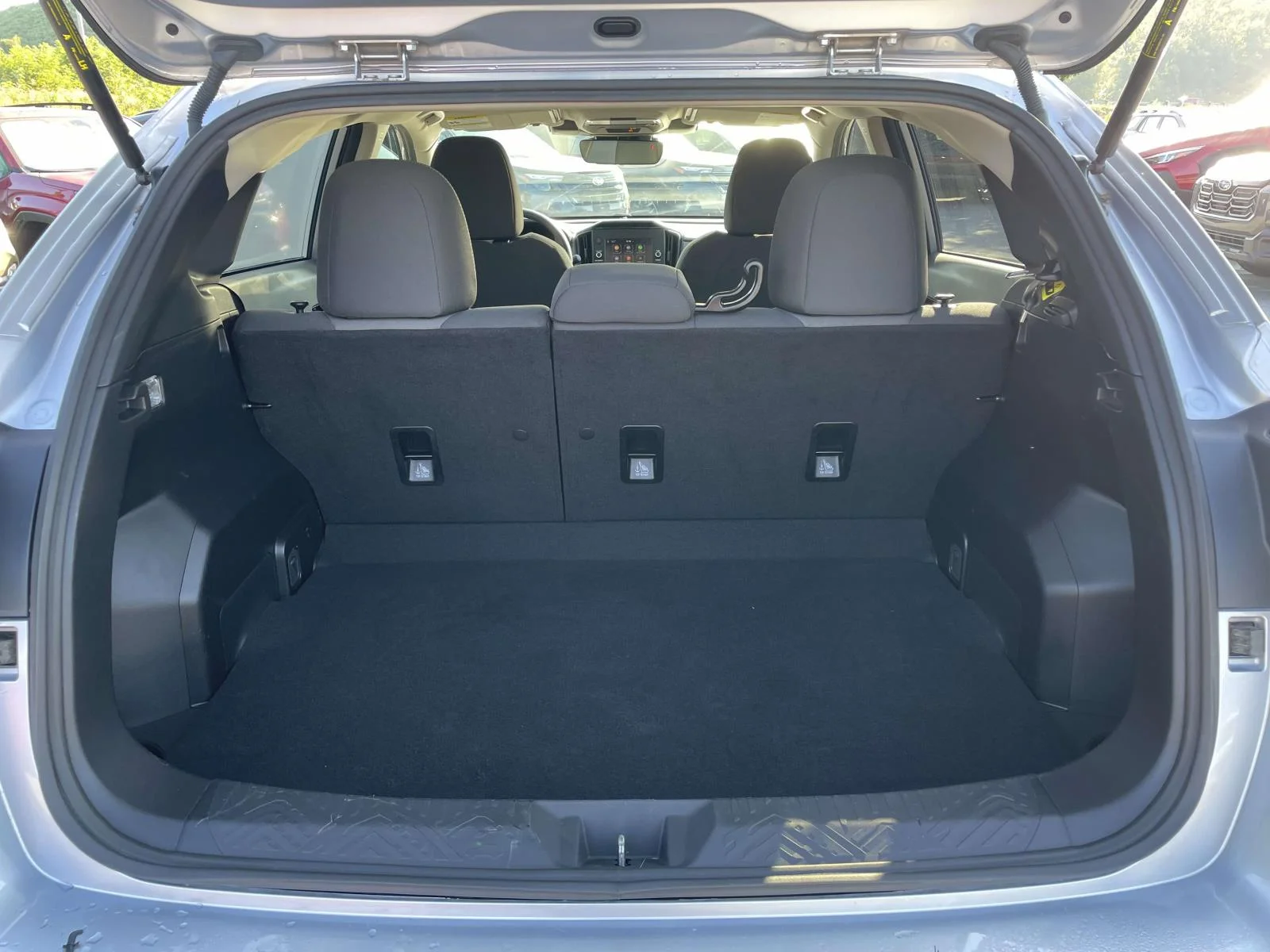 Used 2025 Ice Silver Metallic Subaru Base image 30
