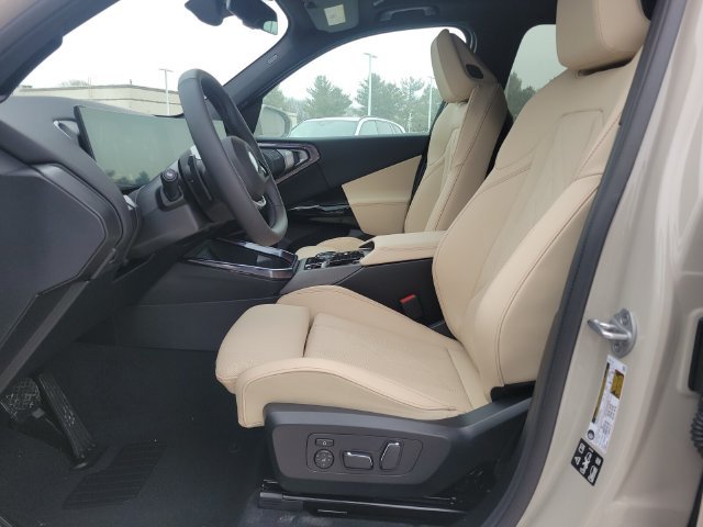 Used 2026 Beige BMW 30 xDrive image 16