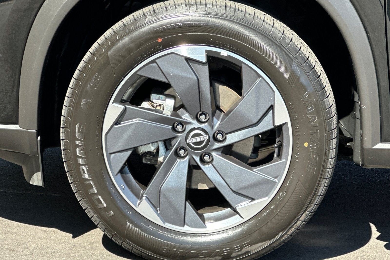 Used 2025 Black Nissan SV image 34