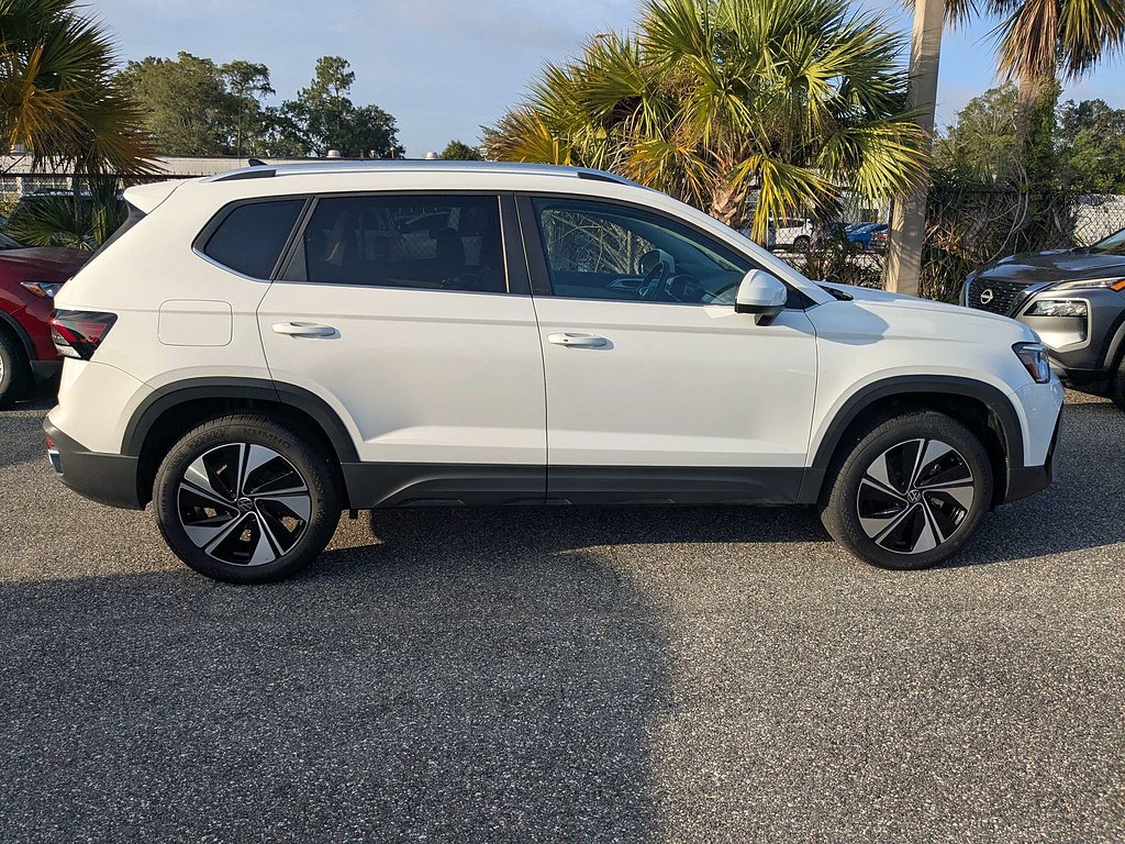 2025 Volkswagen Taos SE - Photo 3
