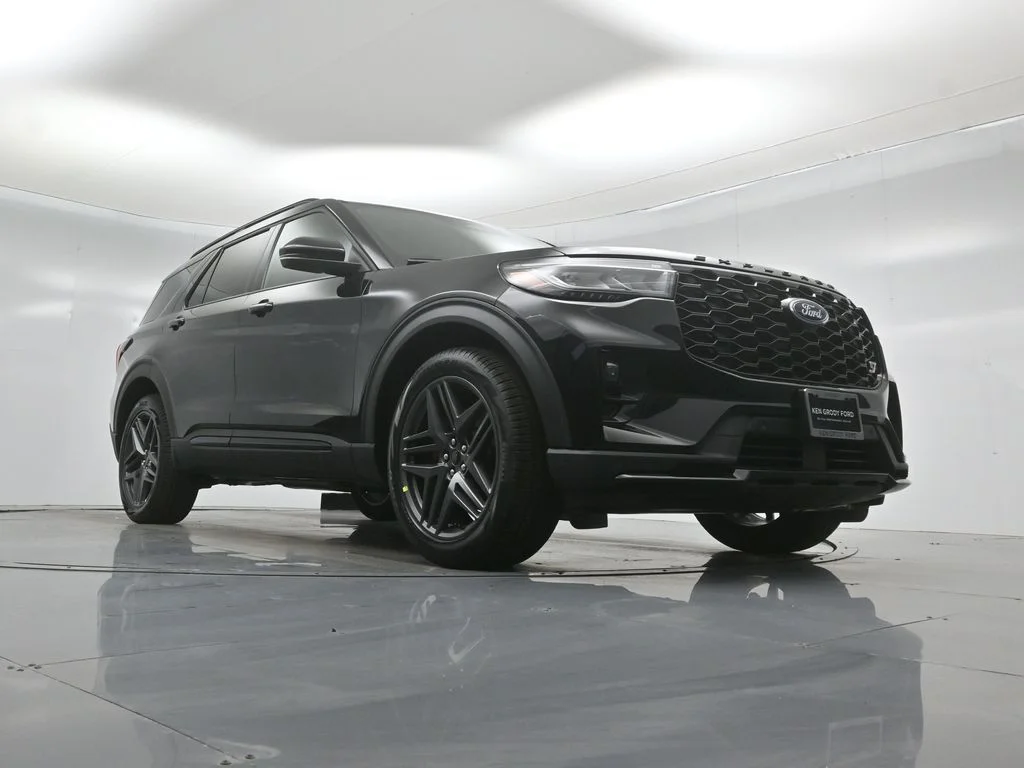 New 2026 Agate Black Metallic Ford ST image 46