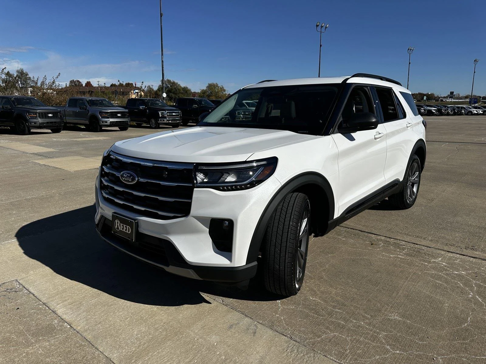 New 2026 Star White Metallic Tri-Coat Ford Active image 4