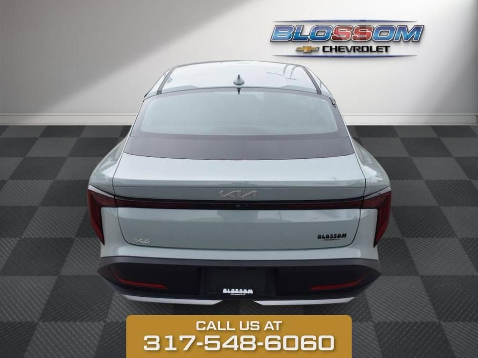 2025 Kia K4 LXS - Photo 6