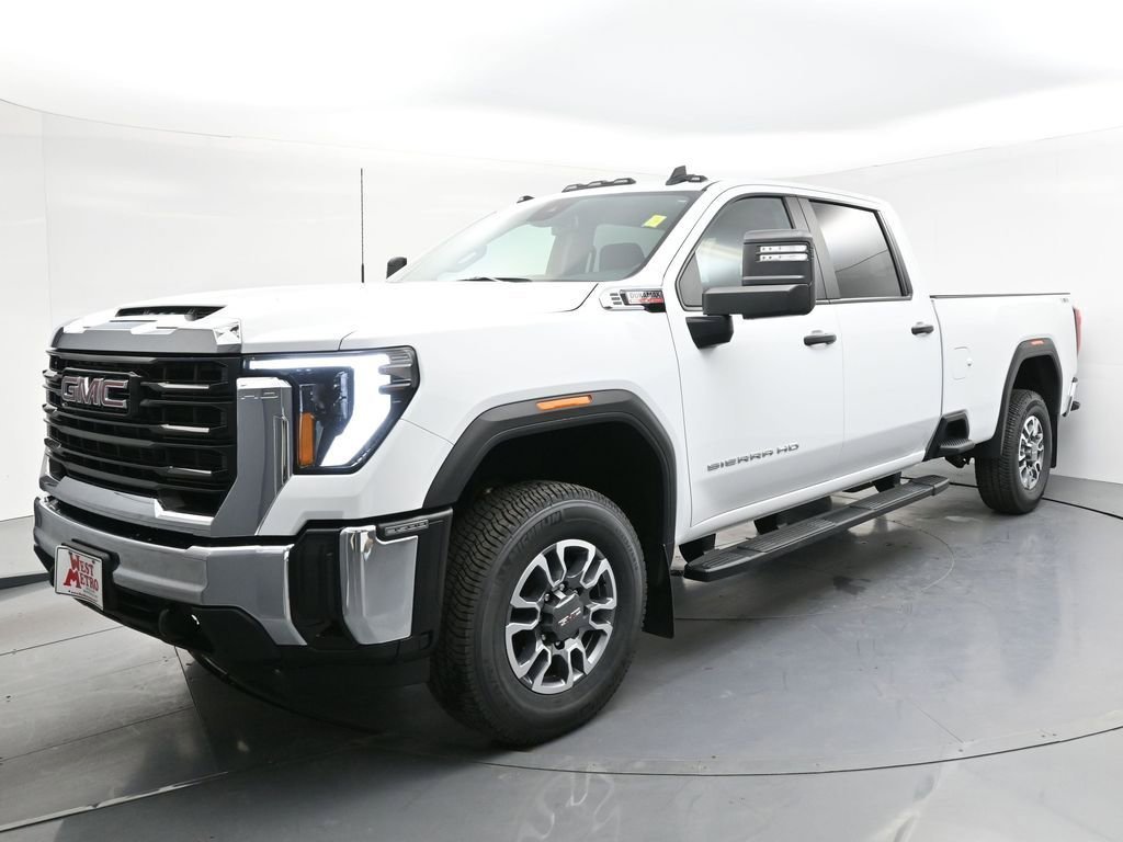 2024 GMC Sierra 4WD Crew Cab Standard Box Pro's photo