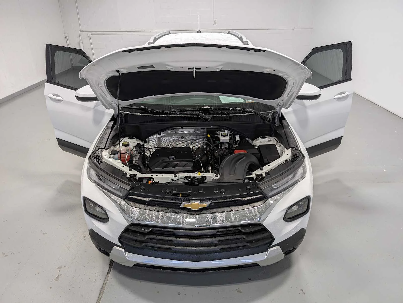 Used 2022 Summit White Chevrolet LT image 12
