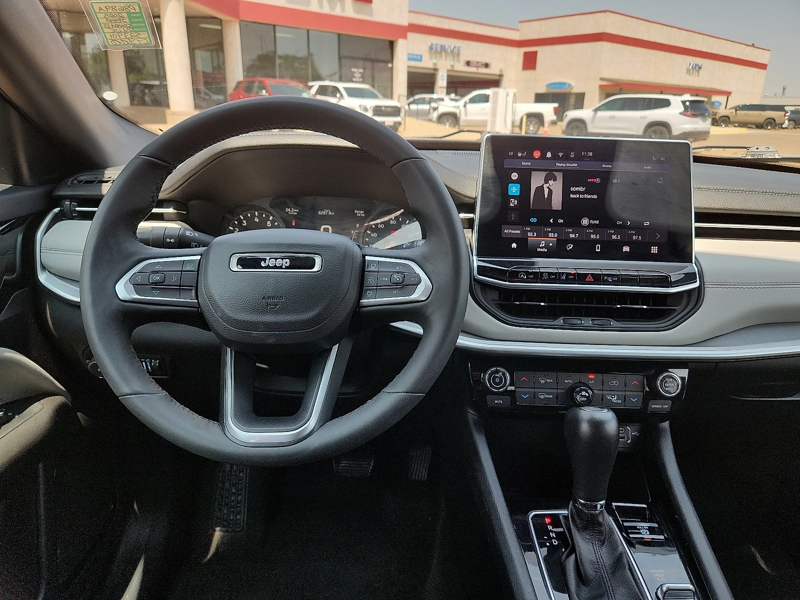 2025 Jeep Compass Limited - Photo 12