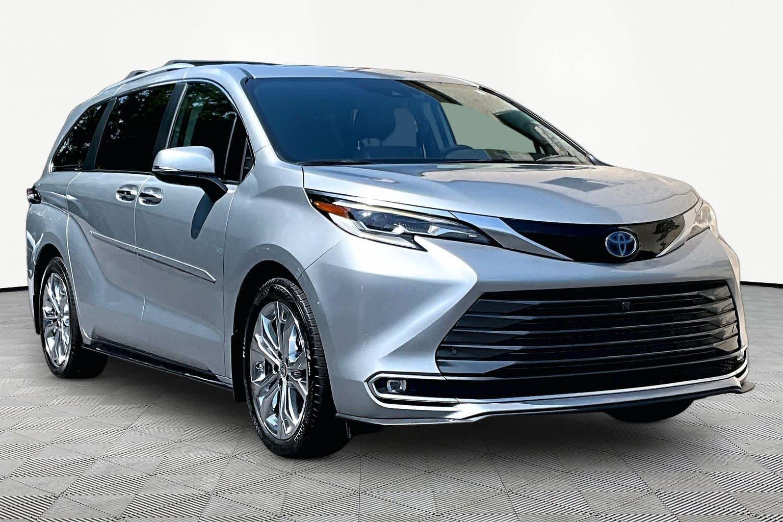 Certified Used 2023 Celestial Silver Metallic Toyota Platinum image 3