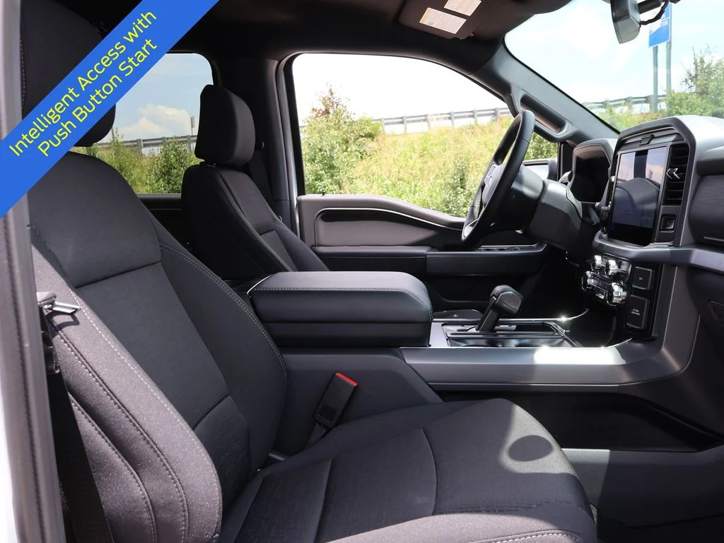 New 2026 Oxford White Ford XLT image 10