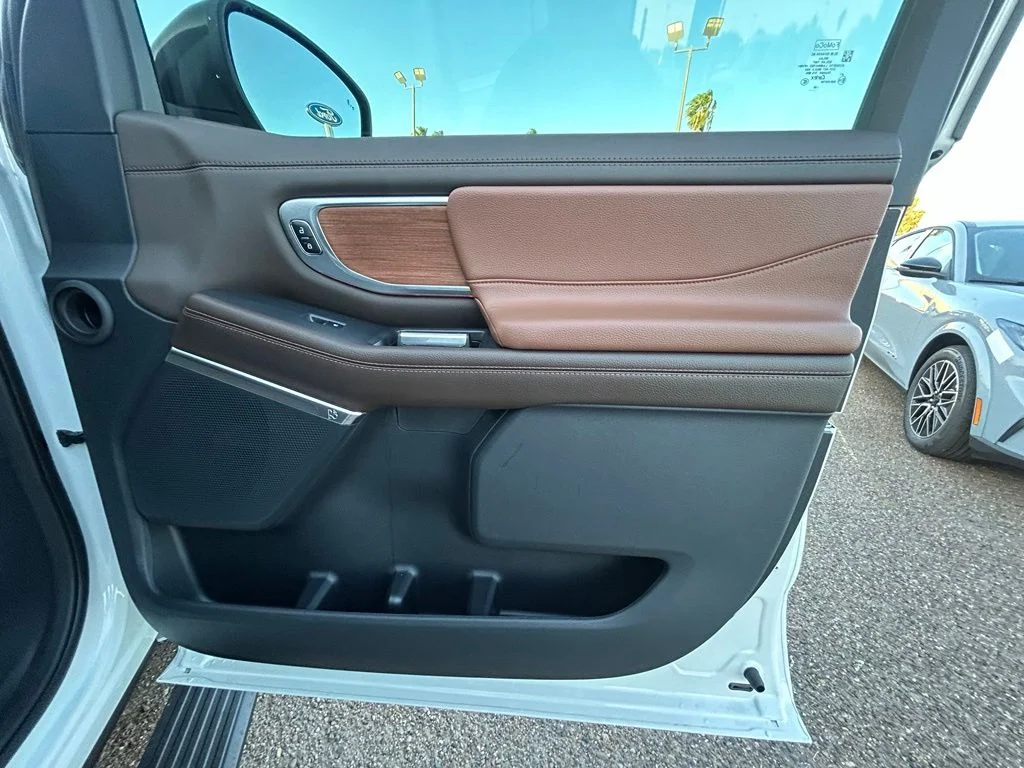 New 2027 Star White Metallic Tri-Coat Ford King Ranch® image 26