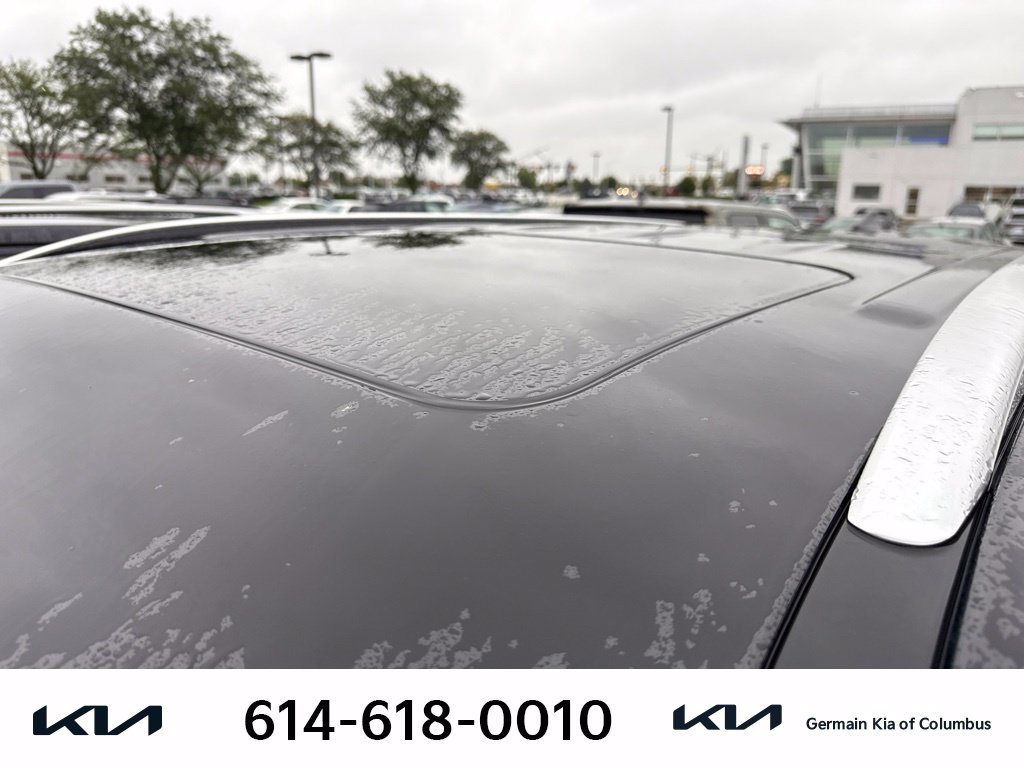 Used 2021 Black Kia SX image 7