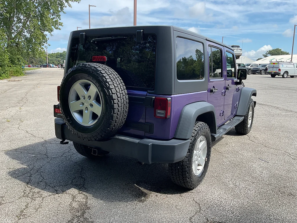 Used 2017 Xtreme Purple Clear Coat Jeep Sport image 5
