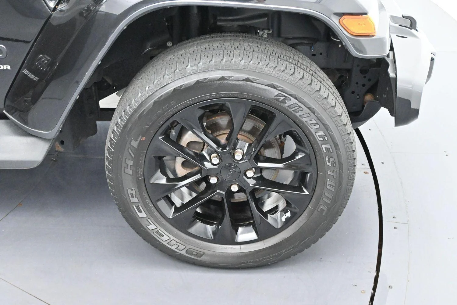 Used 2023 Black Clearcoat Jeep High Altitude image 32