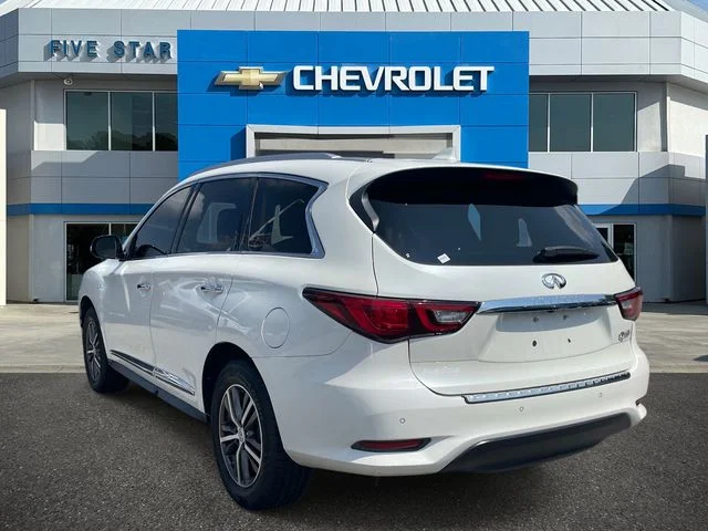 Used 2019 White INFINITI LUXE image 4