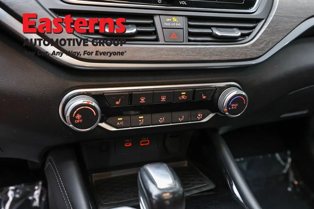 Used 2023 Black Nissan 2.5 SV image 20