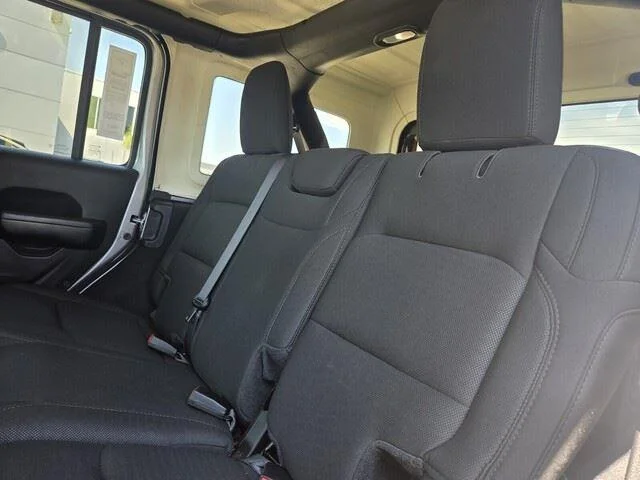 Used 2020 Billet Silver Metallic Clearcoat Jeep Sport S image 25