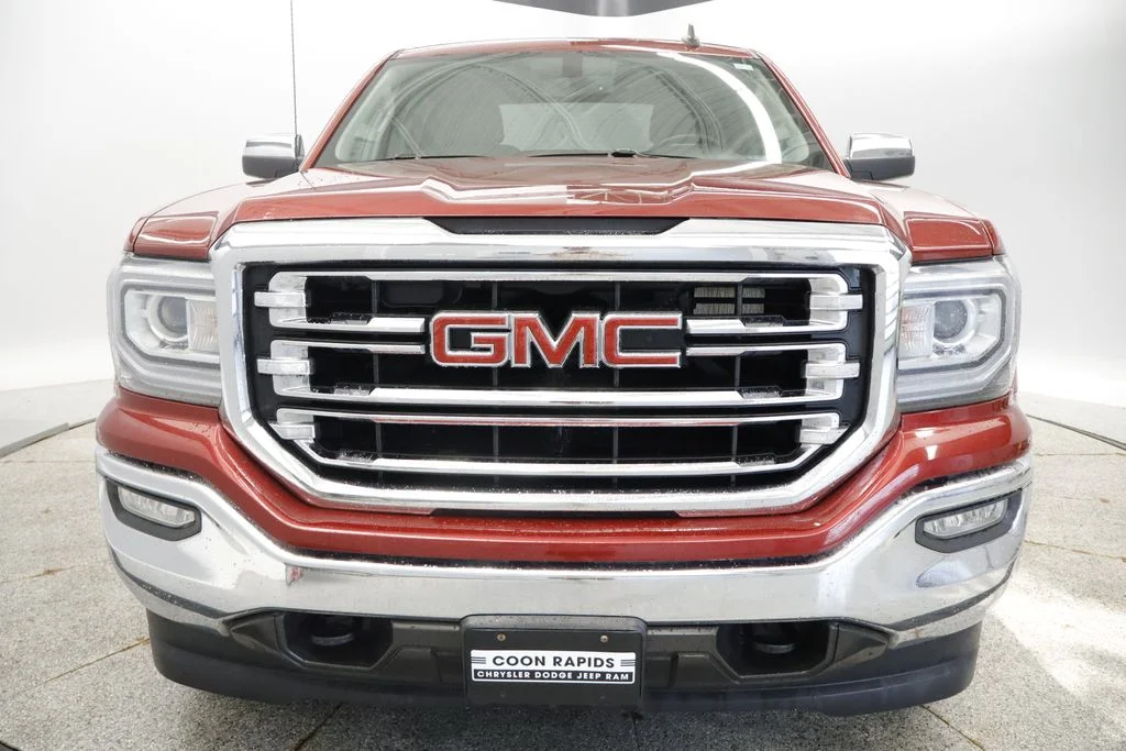 Used 2018 Red GMC SLT image 9