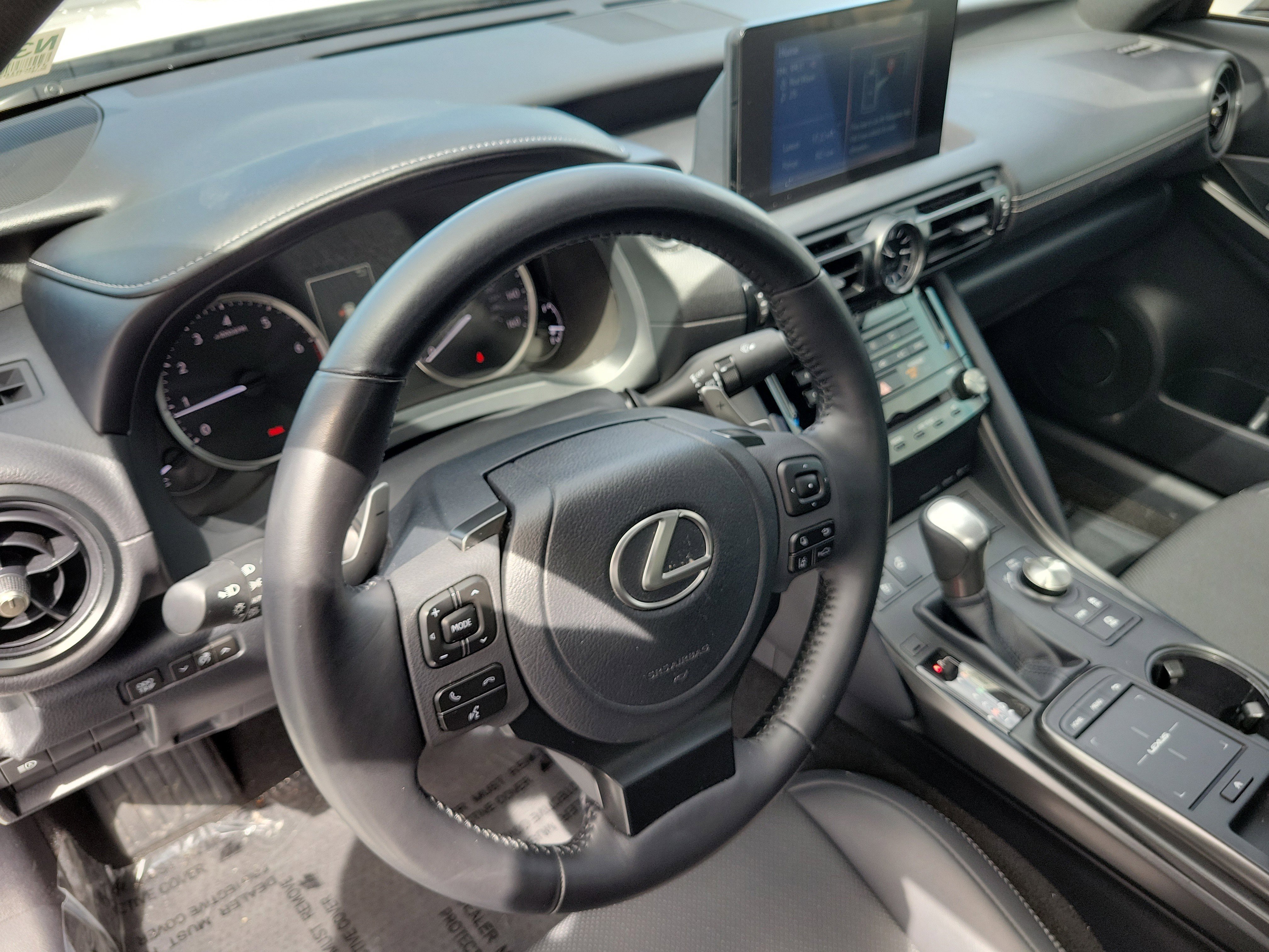 Used 2024 White Pearl Lexus 300 image 25