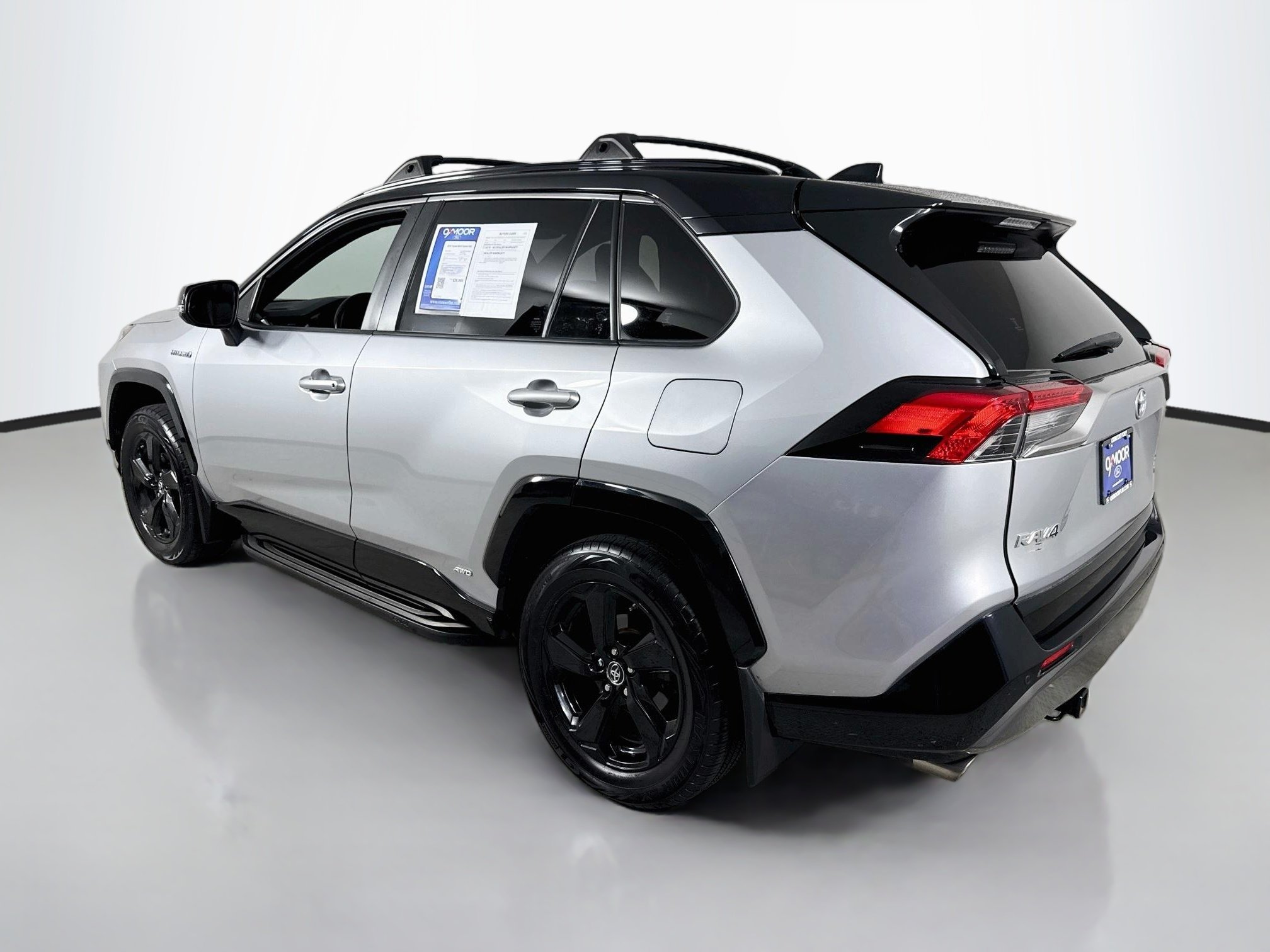 Used 2019 Silver Sky Metallic w/Black Roof Toyota Hybrid XSE image 5