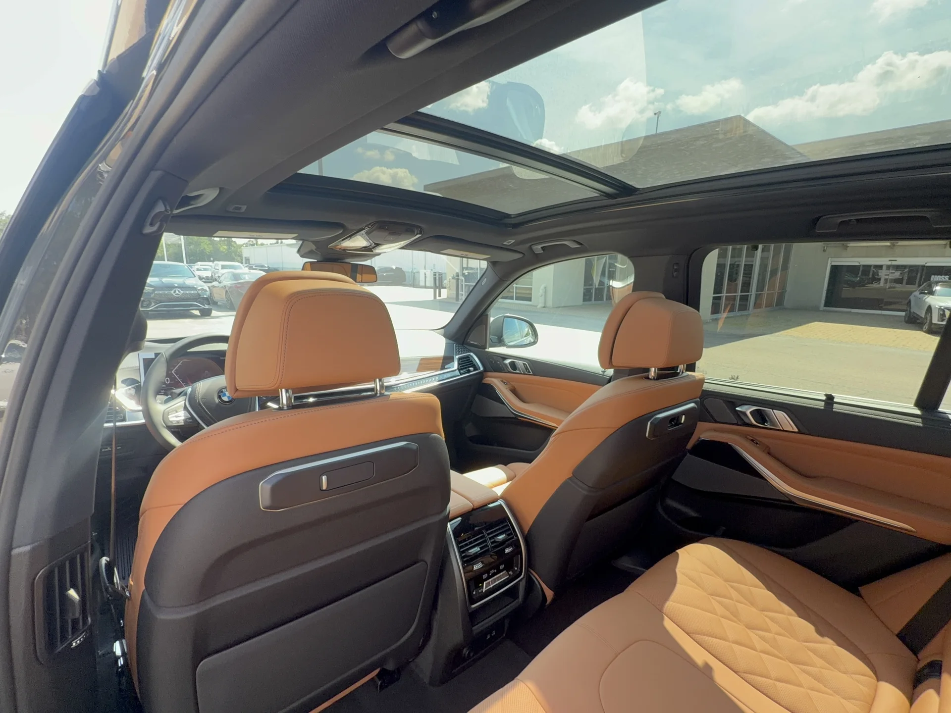 New 2026 Dravit Grey Metallic BMW xDrive40i image 28