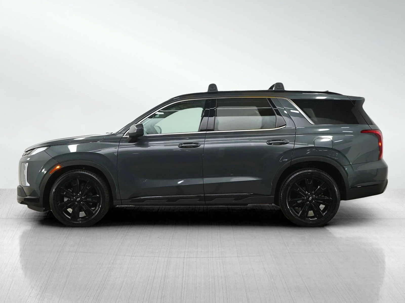 Used 2023 Hyundai Palisade XRT with VIN KM8R3DGE4PU554258 for sale in Minneapolis, Minnesota