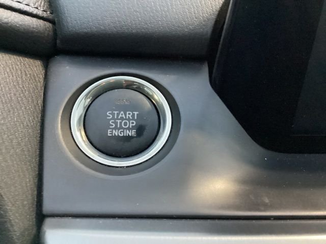 Used 2017  Mazda Touring image 32