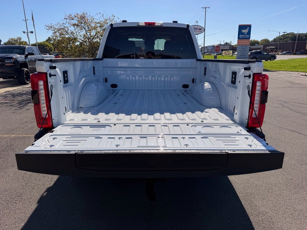 New 2026 Oxford White Ford F-250® XLT image 37