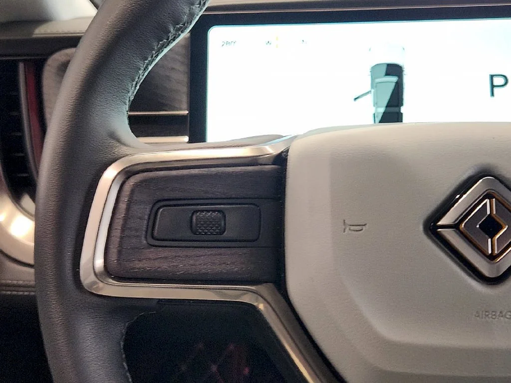 Used 2025  Rivian Adventure Dual Motor Max Pack image 27