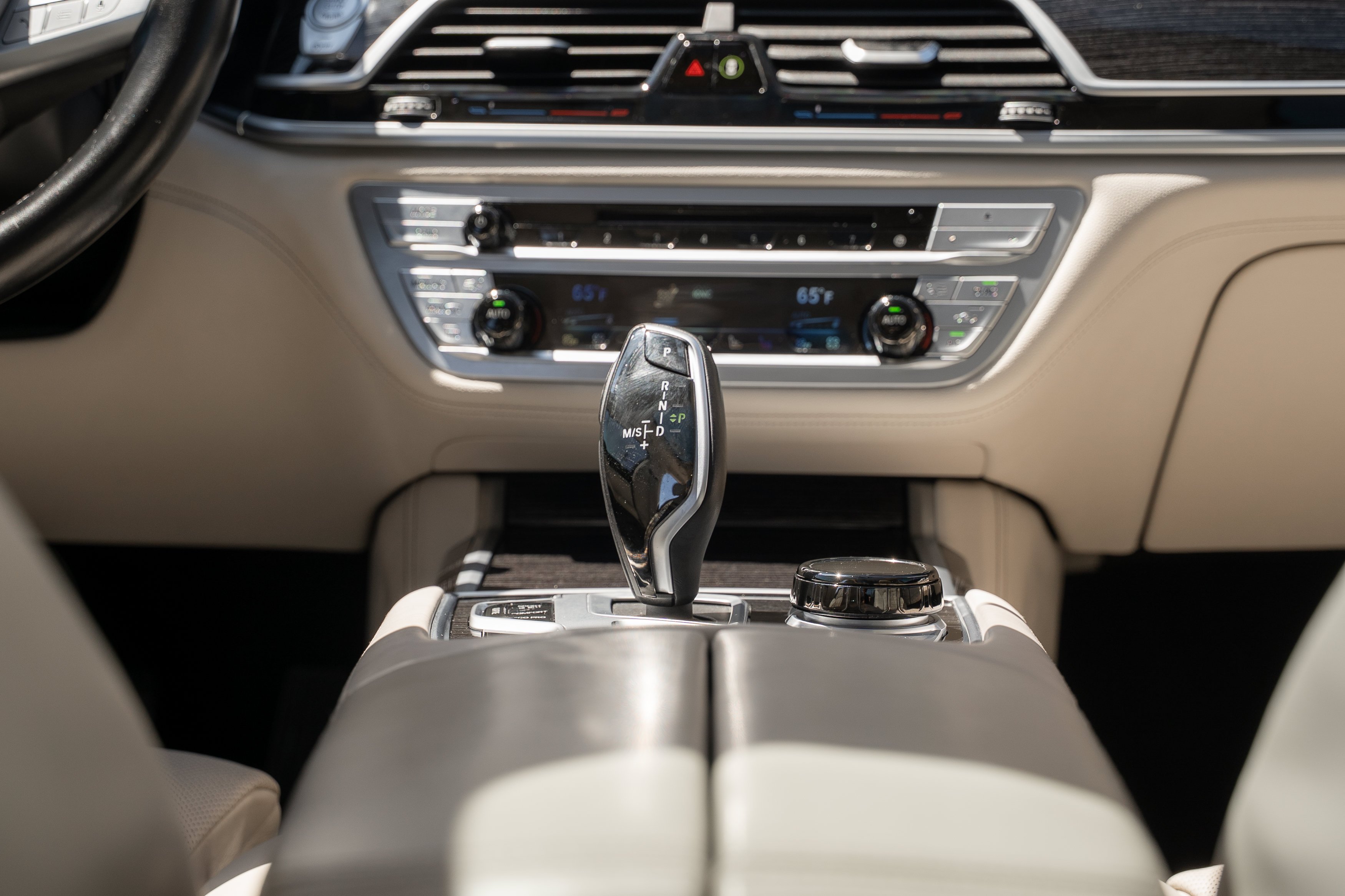 Used 2020 Imperial Blue Metallic BMW 750i xDrive image 16