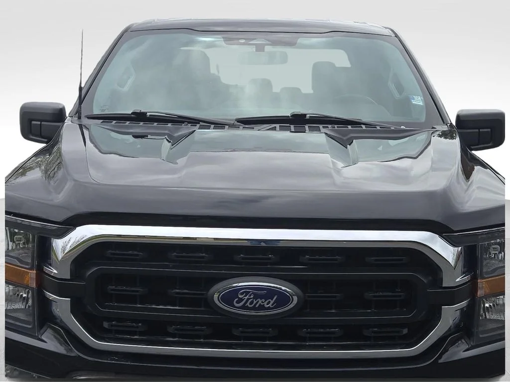 Used 2023 Black Ford XLT image 18