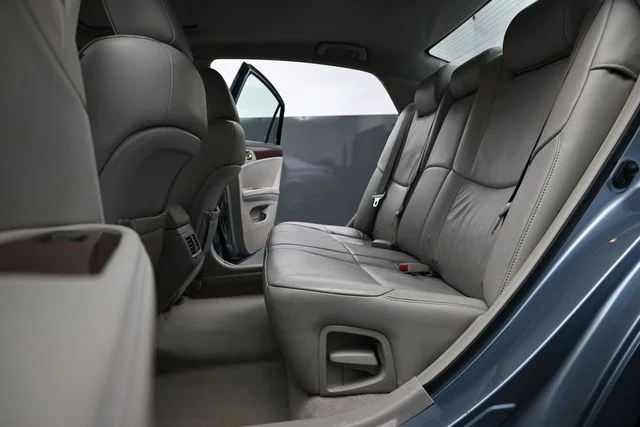 Used 2011 Blue Toyota Limited image 17